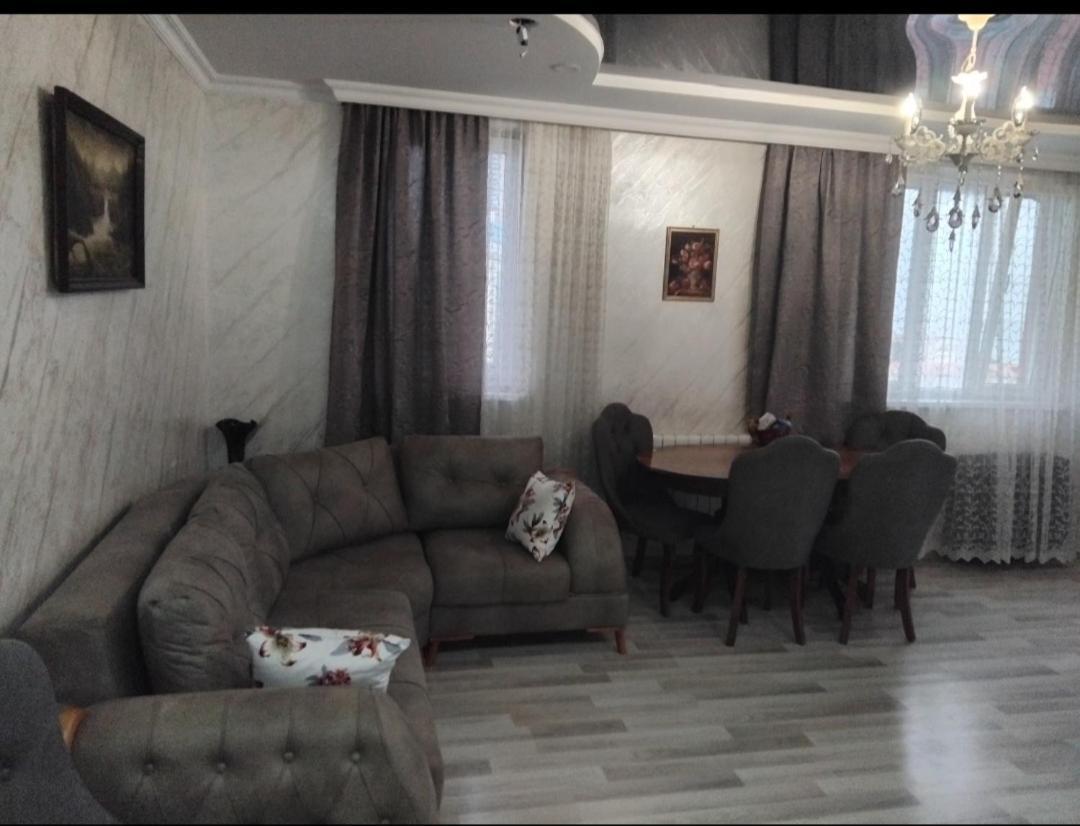 Apartament With Sea View バトゥーミ エクステリア 写真